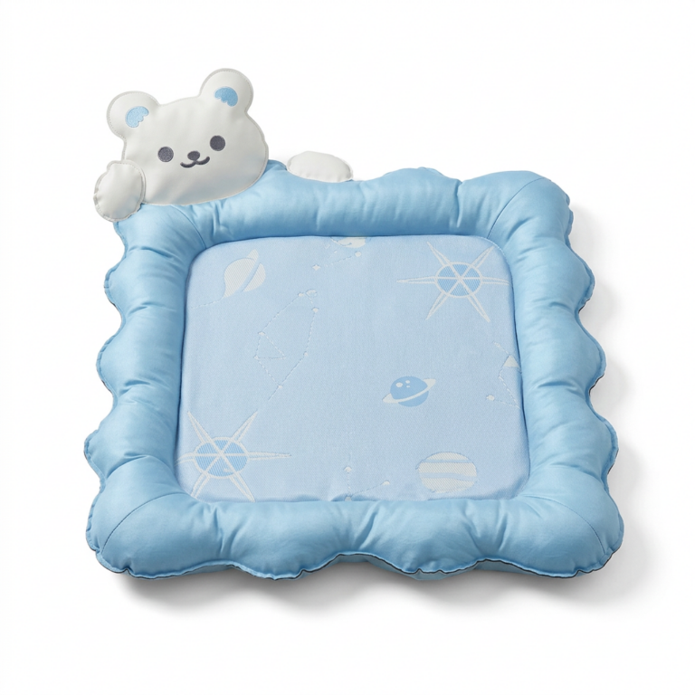 ClawPaws™ Sommer-Kühlmatte in Bärenform